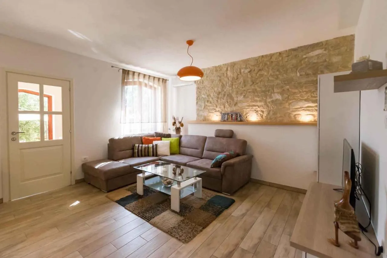 Holiday Home In Galizana - Istrien 41739